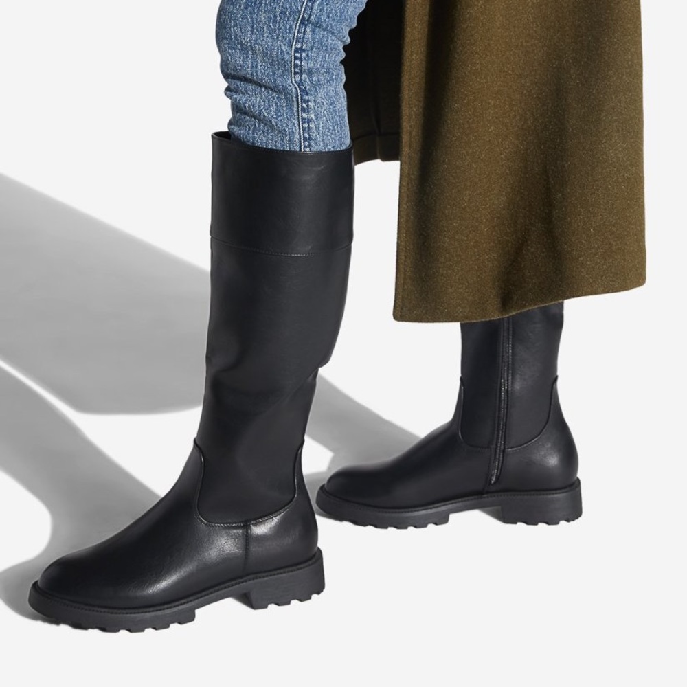 NIB Shoedazzle Kyanna Flat Boot